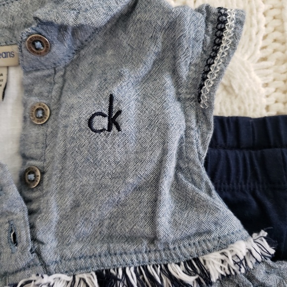 2/$20 Sale - Calvin Kline Outfit - Picture 5 of 8